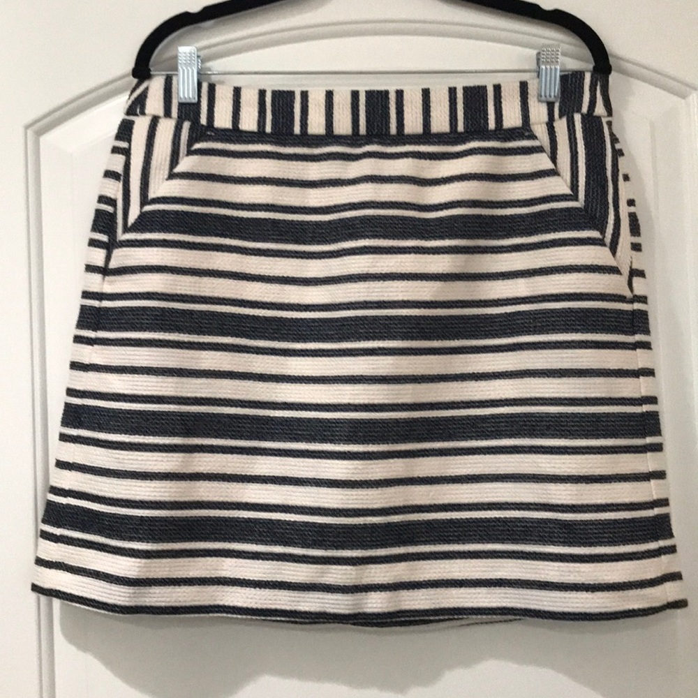New Banana Republic striped skirt